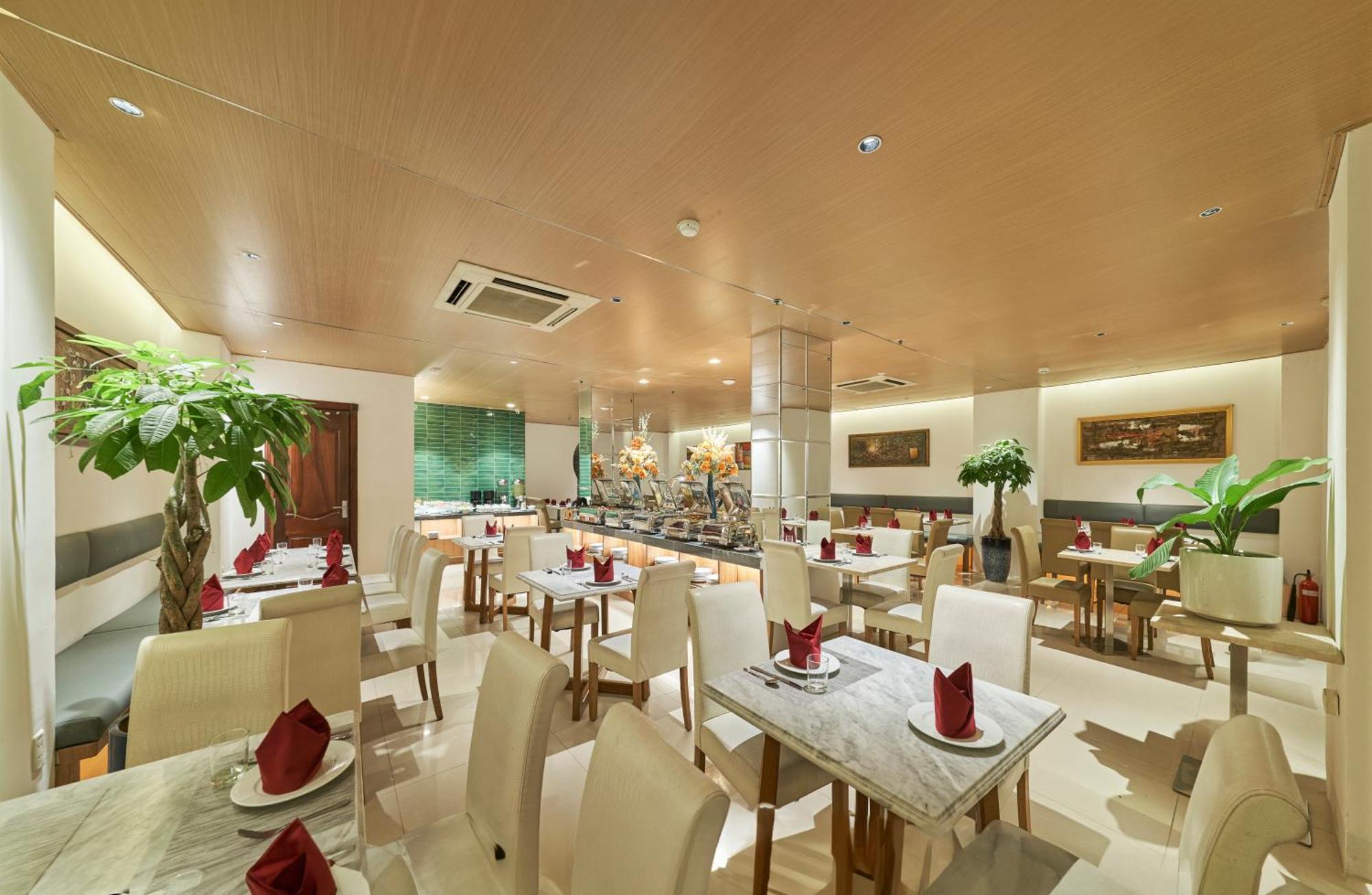 Sky Gem Hotel - Ben Thanh Ho Chi Minh Zewnętrze zdjęcie