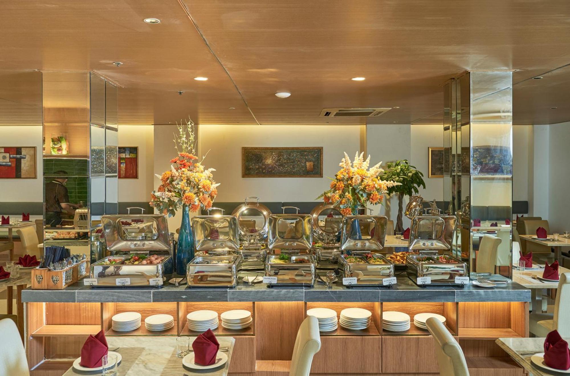Sky Gem Hotel - Ben Thanh Ho Chi Minh Zewnętrze zdjęcie