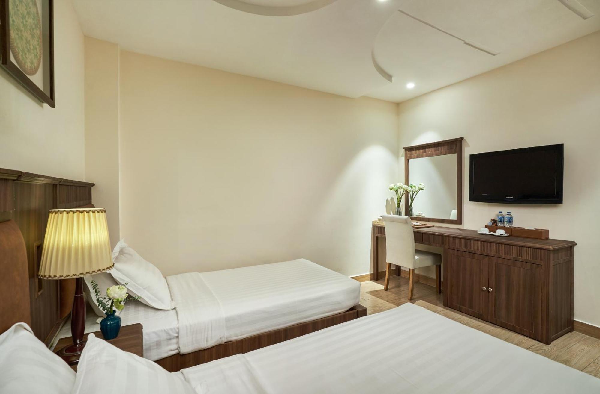 Sky Gem Hotel - Ben Thanh Ho Chi Minh Zewnętrze zdjęcie