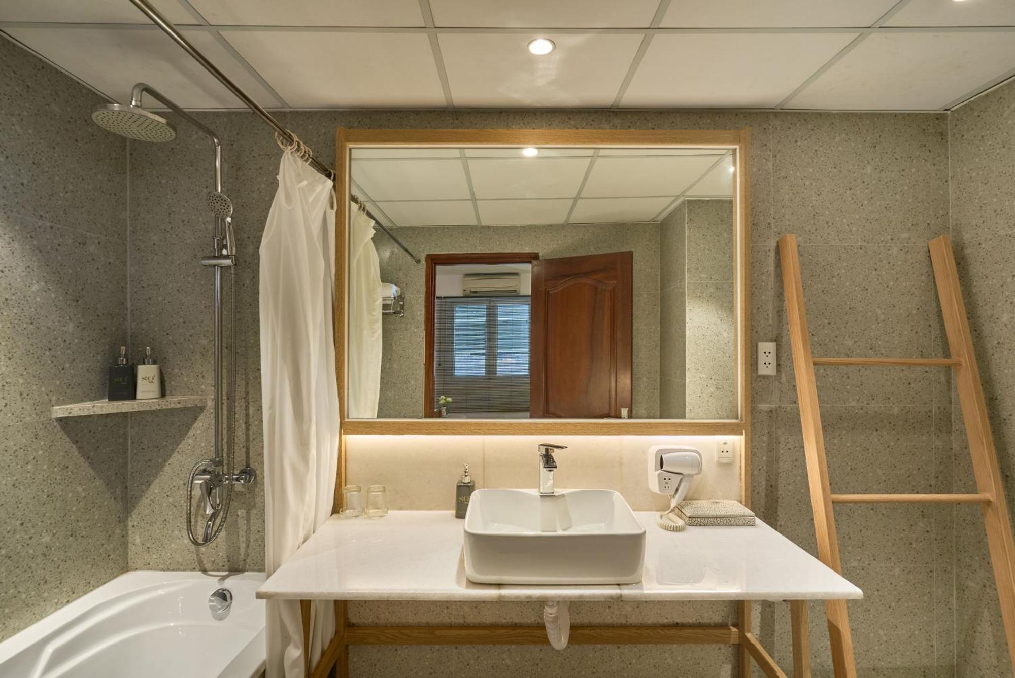 Sky Gem Hotel - Ben Thanh Ho Chi Minh Zewnętrze zdjęcie