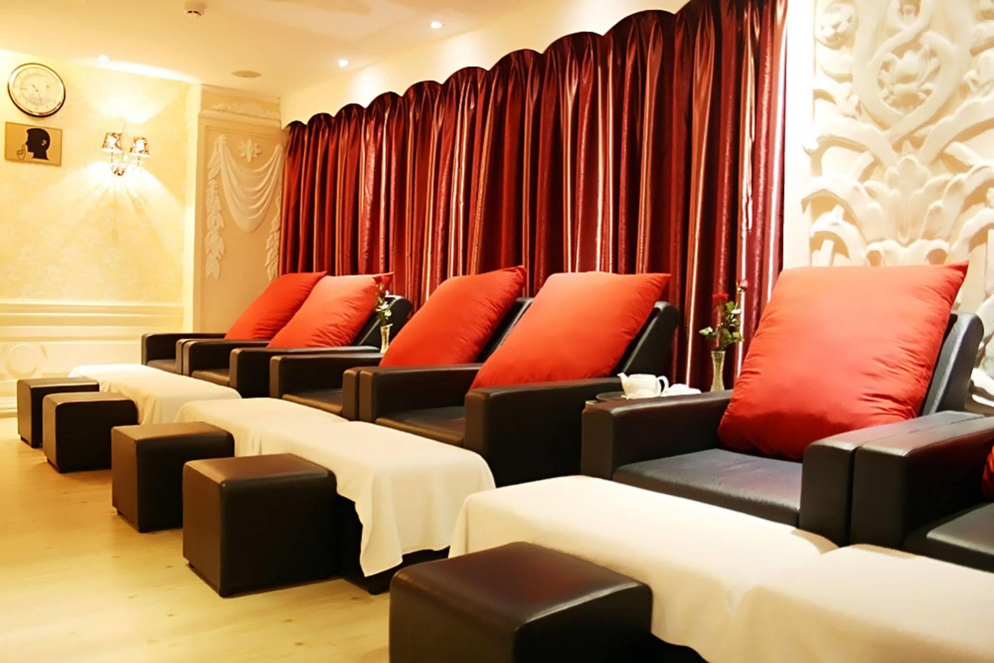 Sky Gem Hotel - Ben Thanh Ho Chi Minh Zewnętrze zdjęcie