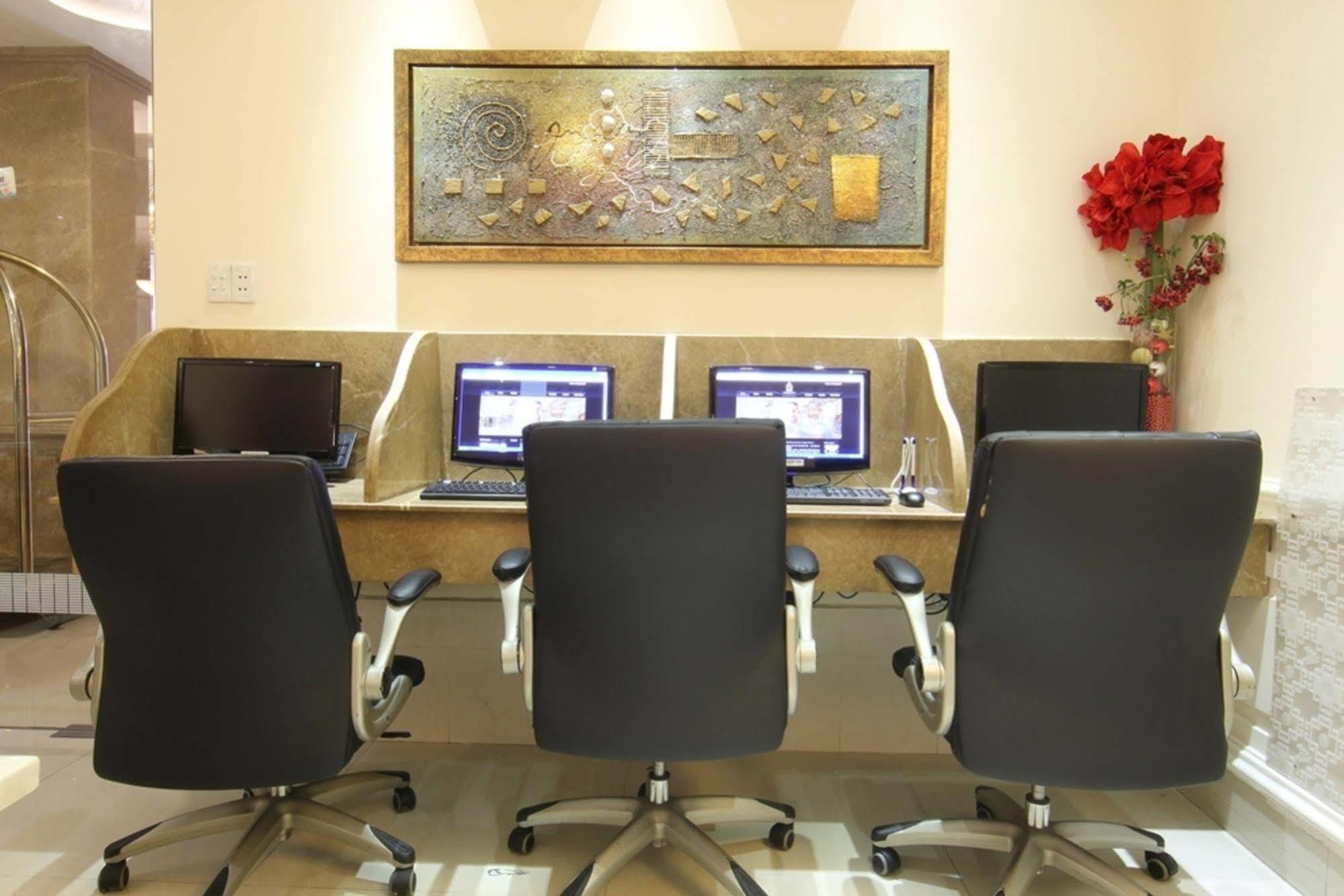 Sky Gem Hotel - Ben Thanh Ho Chi Minh Zewnętrze zdjęcie